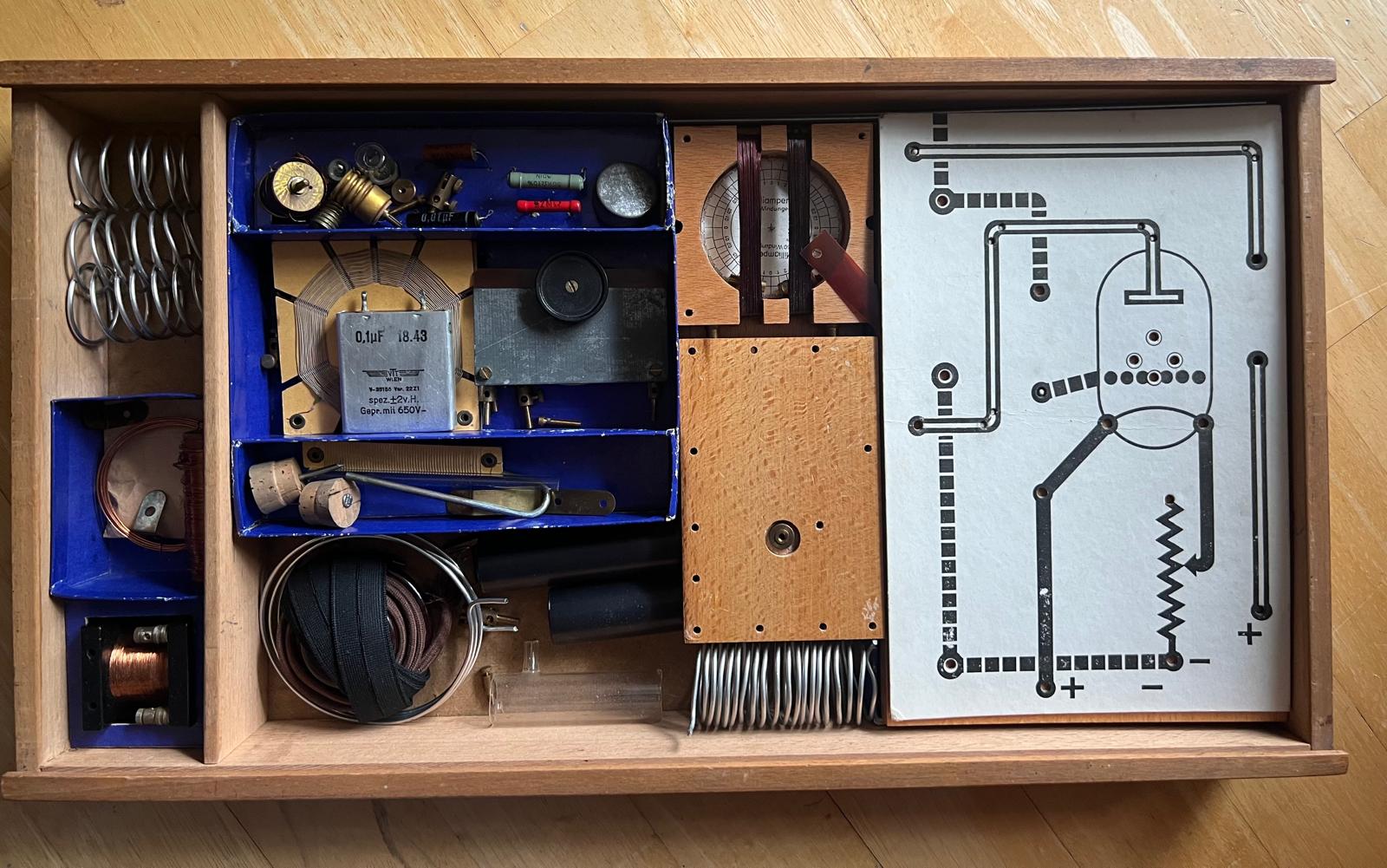 Kosmos Baukasten Radio_3.jpg